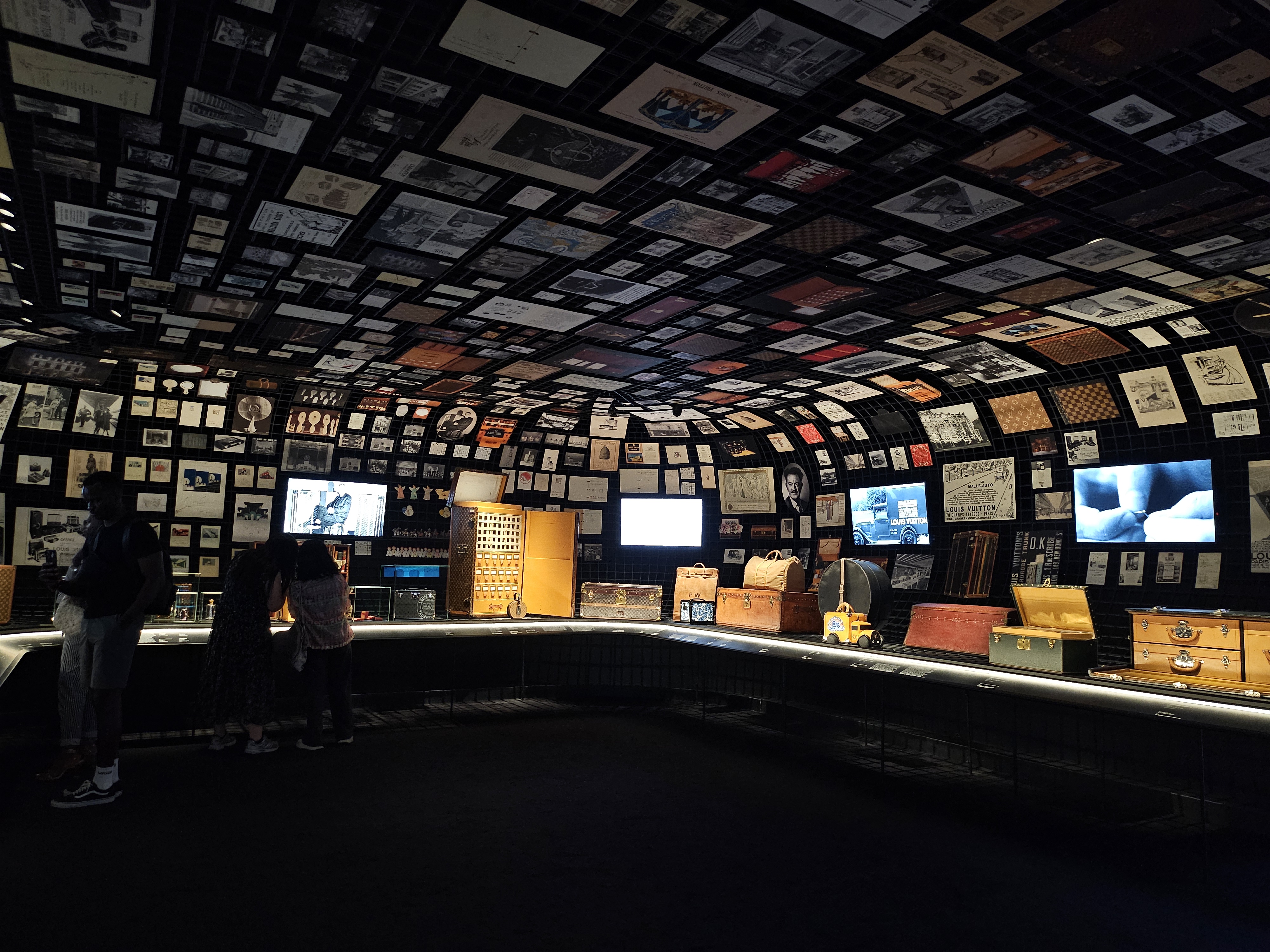 What I found interesting about this Louis Vuitton exhibition was seeing its history through the things they made. The styles, techniques, and eras kept changing, but somehow each piece still felt distinctly Louis Vuitton. It made me think about how a creative identity can keep evolving without losing what makes it recognizable.